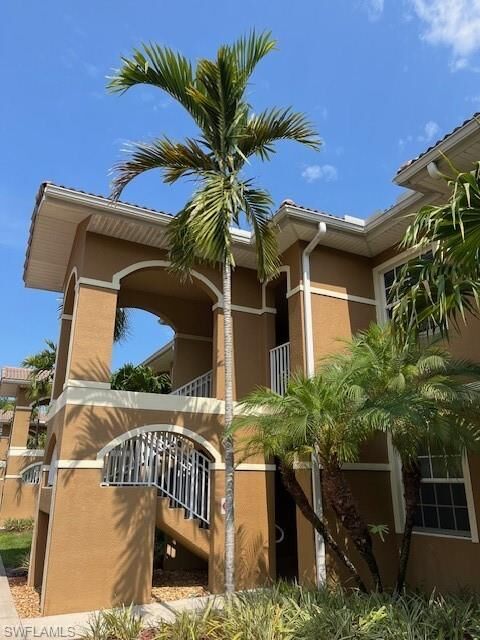 Property Photo:  1064 Winding Pines Cir 205  FL 33909 