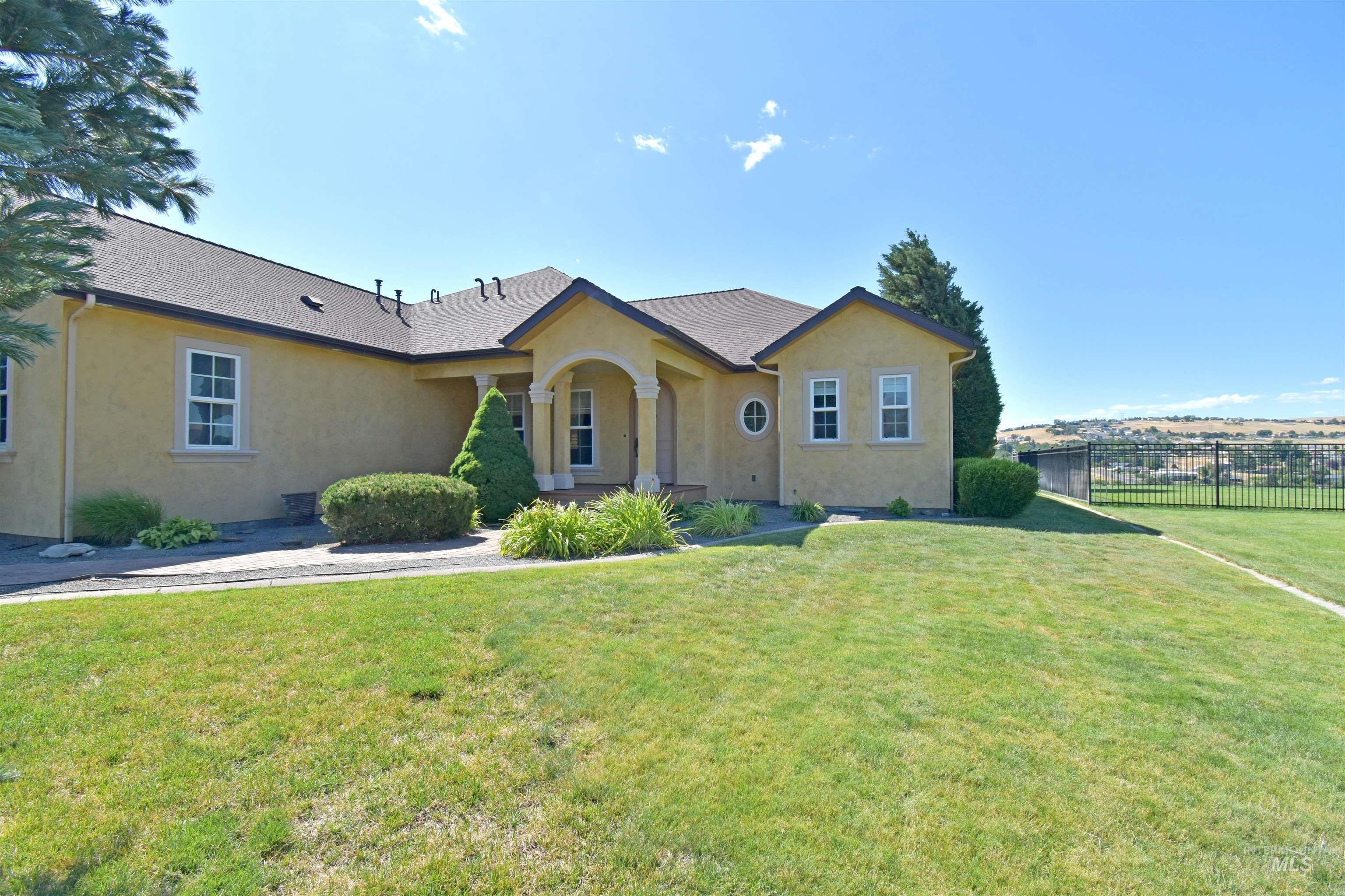 2517 3rd Avenue  Clarkston WA 99403 photo