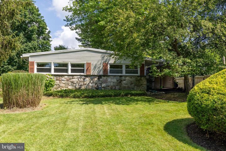 548 Paddock Road  Ambler PA 19002 photo