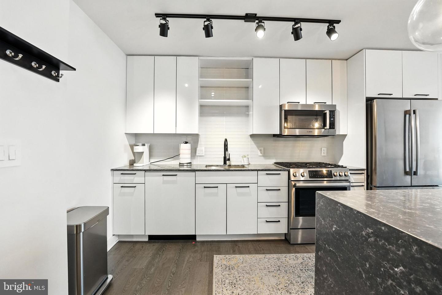 Property Photo: 70 N Street SE N913 DC 20003