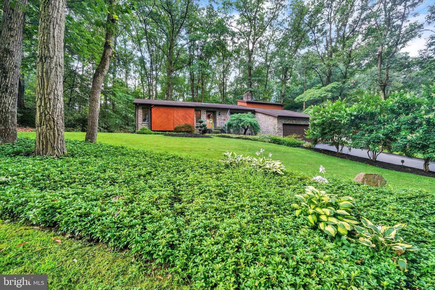 2698 Forest Road  York PA 17402 photo