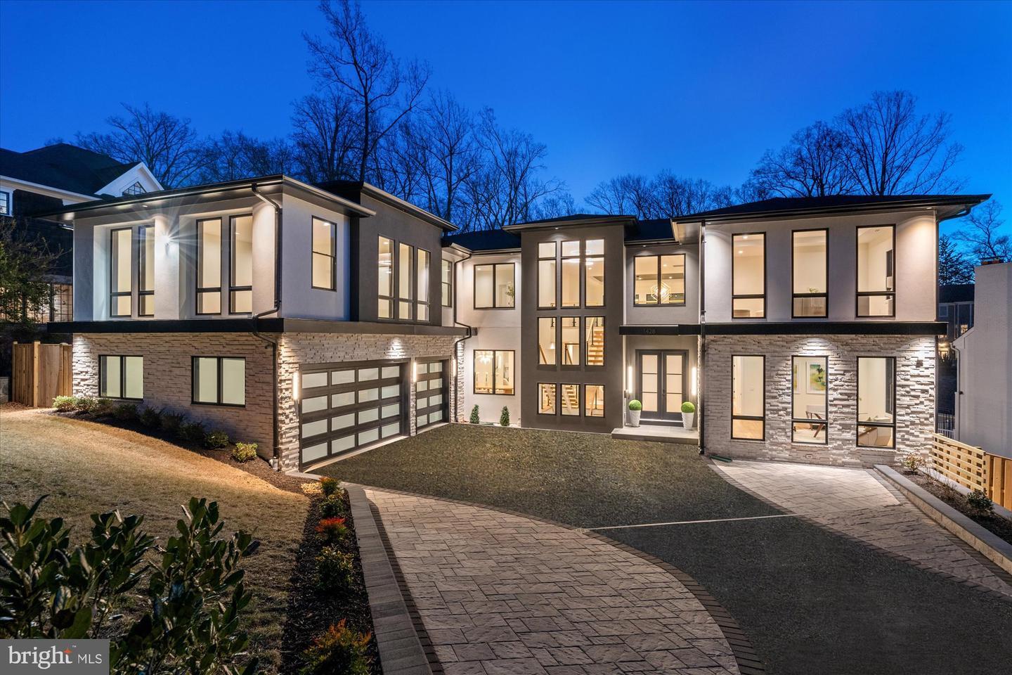 1428 Waggaman Circle  McLean VA 22101 photo