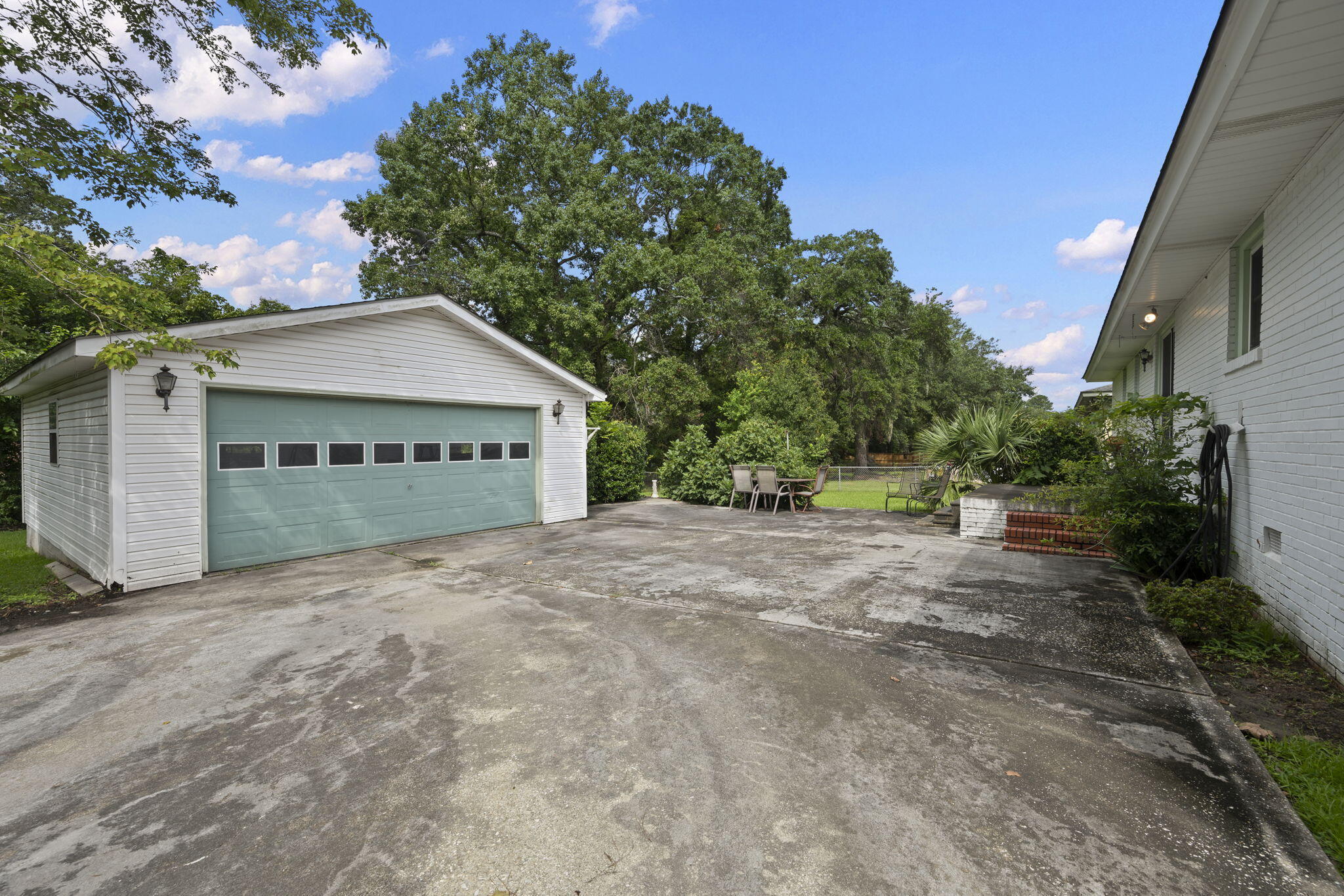 Property Photo: 6011 Ridgecrest Avenue SC 29410