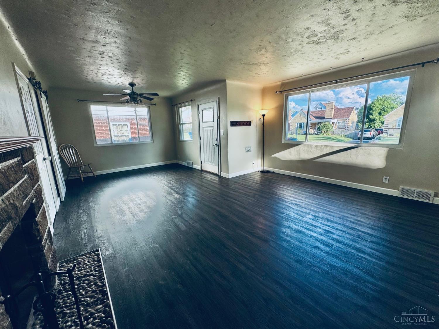 Property Photo:  116 Eggerding Drive  OH 45215 