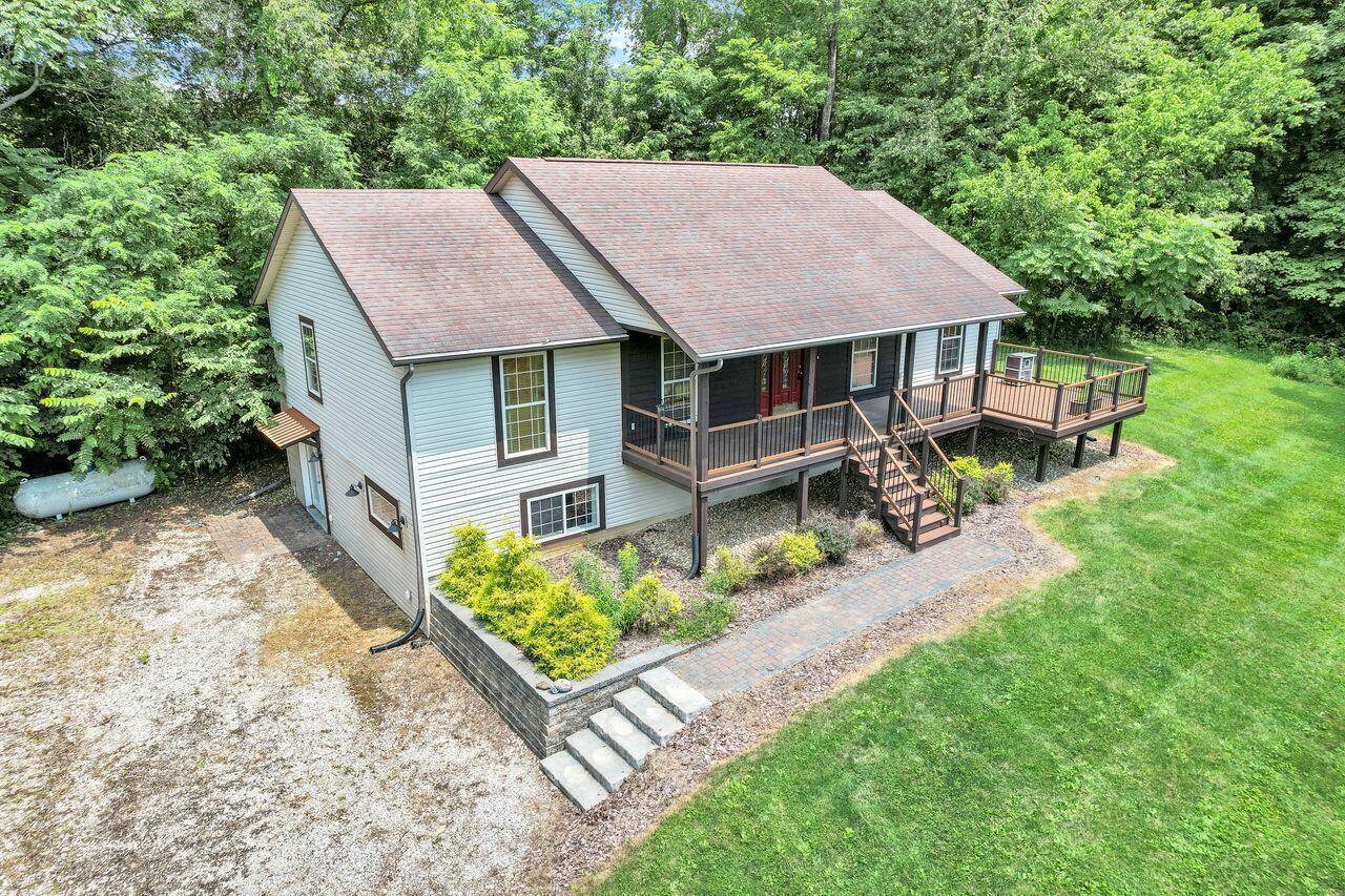 Property Photo: 5888 Horns Hill Road OH 43055