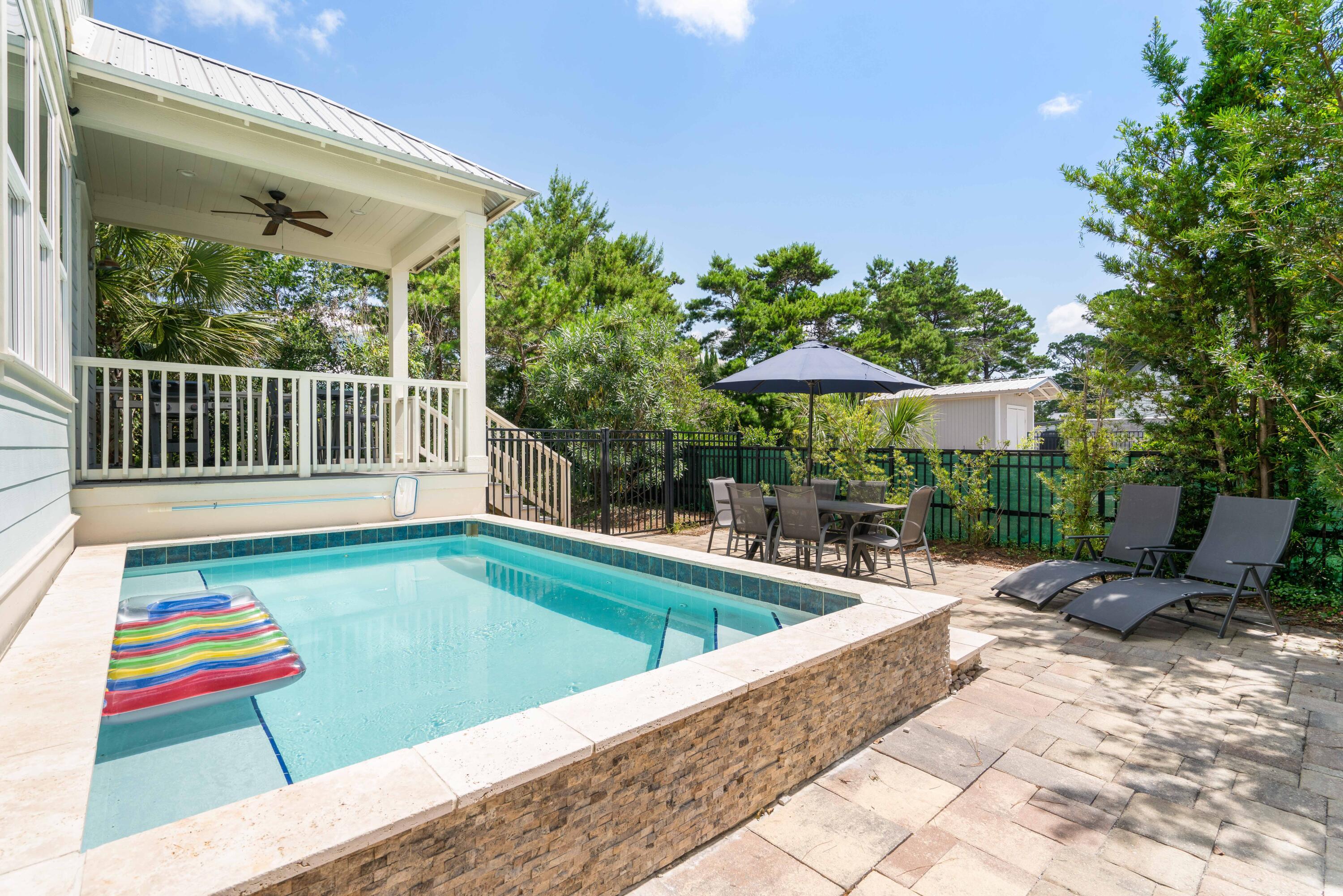 Property Photo:  56 Abbey Road  FL 32459 