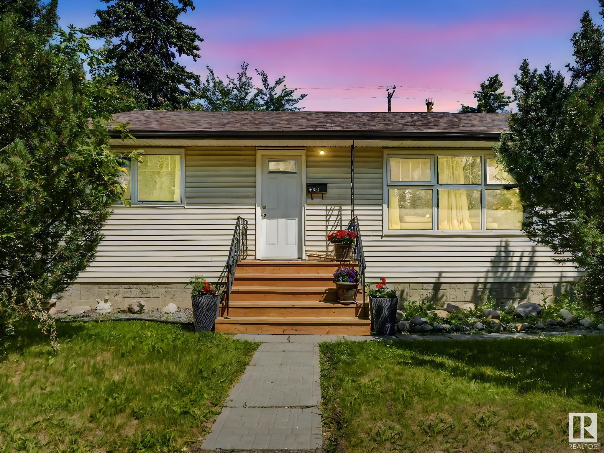 Property Photo: 5220 118 Avenue NW AB T5W 1C3