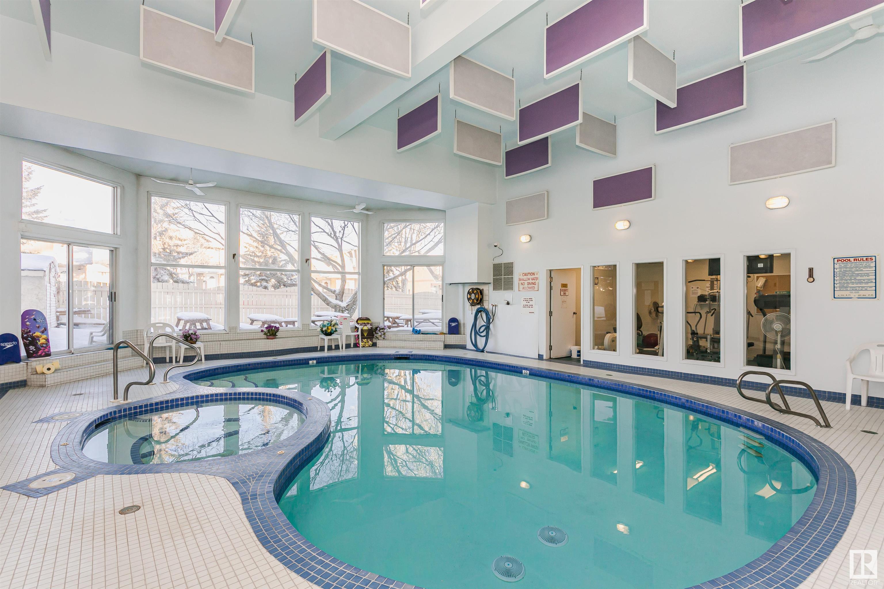 Property Photo: 18020 95 Avenue NW 401 AB T5T 6B2