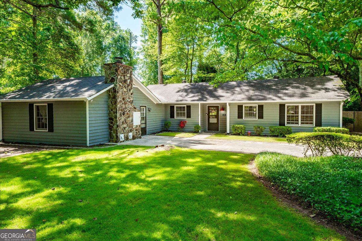 4361 Old Mabry Lane NE  Roswell GA 30075 photo