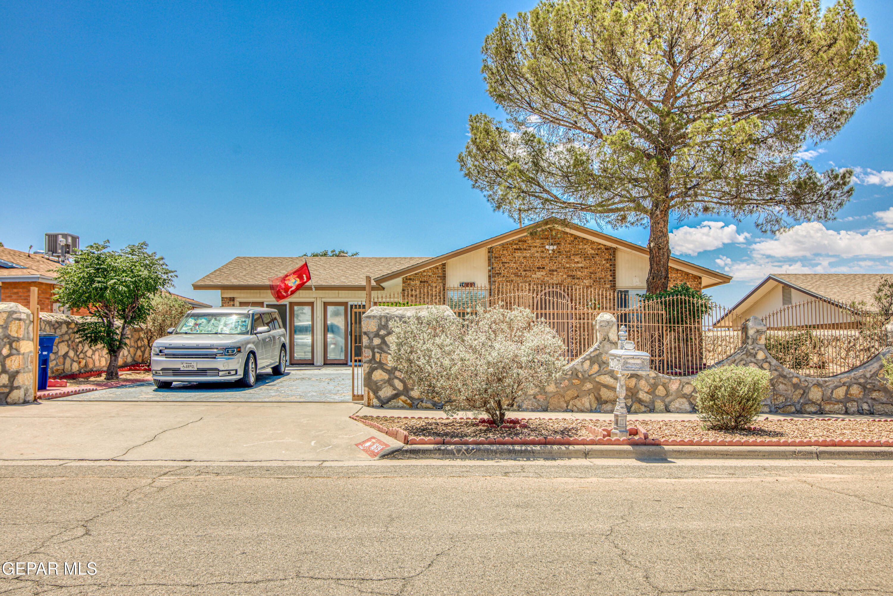 1619 Doug Olson Drive  El Paso TX 79936 photo