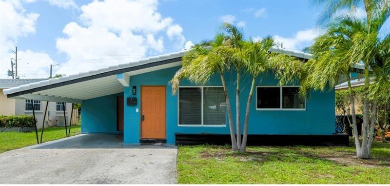 Property Photo: 361 NE 43rd Ct FL 33334