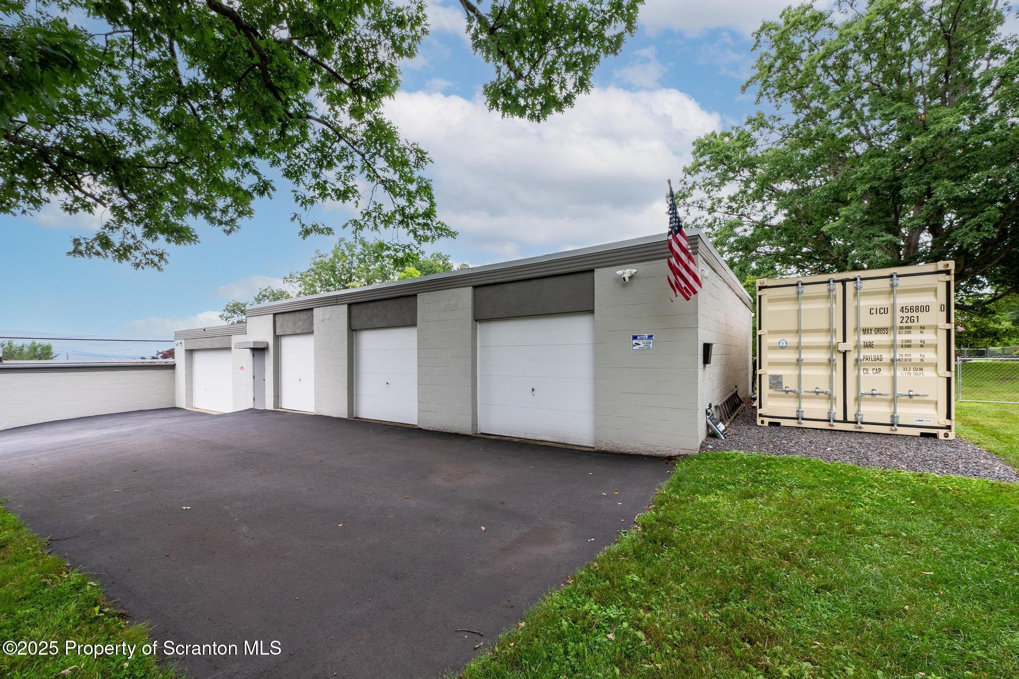 Property Photo:  704 Connell Street  PA 18505 