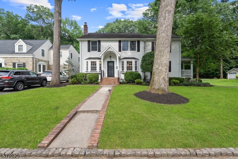 Property Photo:  100 Herning Ave  NJ 07016 