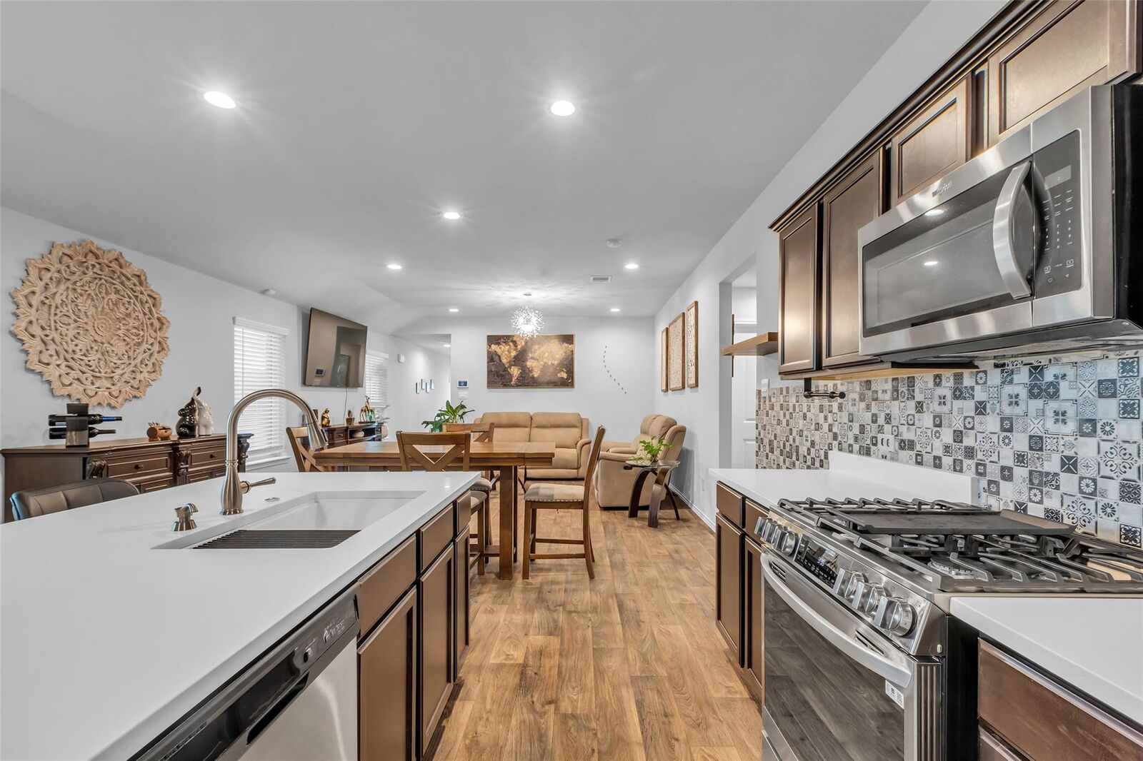 Property Photo: 2422 Sheephorn Summit Trail TX 77373