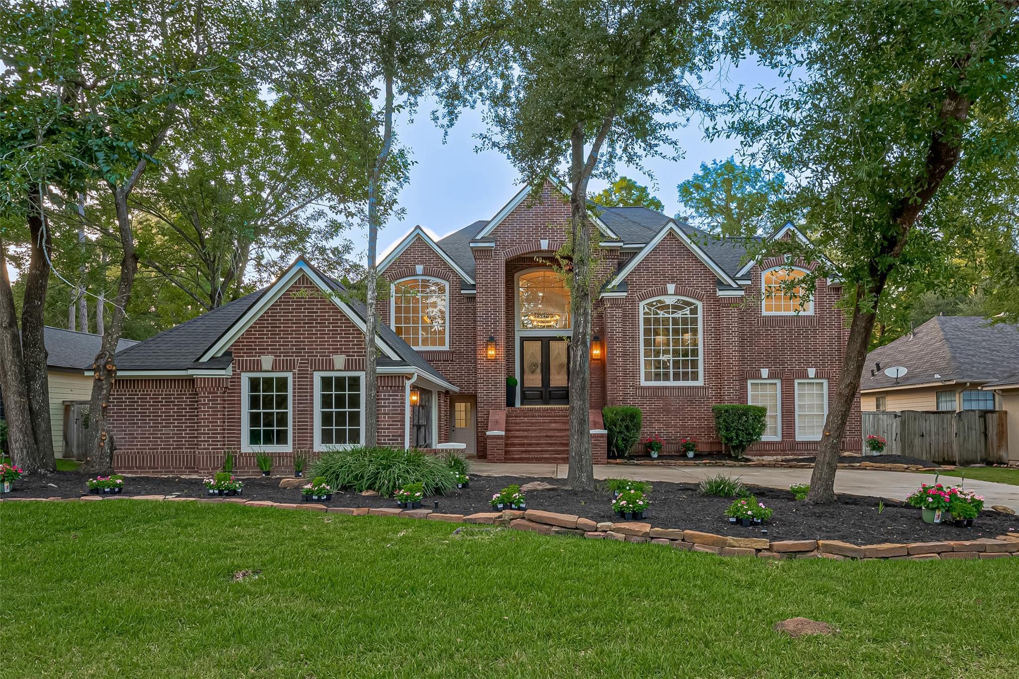 Property Photo: 38 W Misty Morning Trace TX 77381