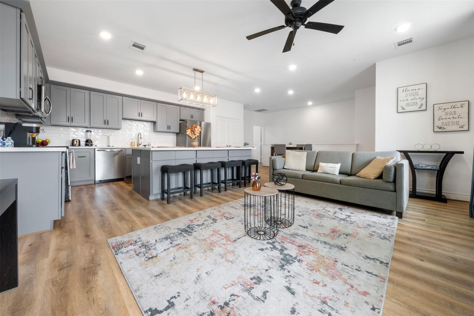Property Photo:  5214 Sherman Street  TX 77011 