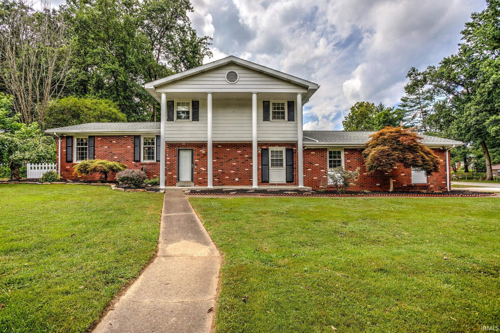Property Photo: 8122 Larch Lane IN 47710