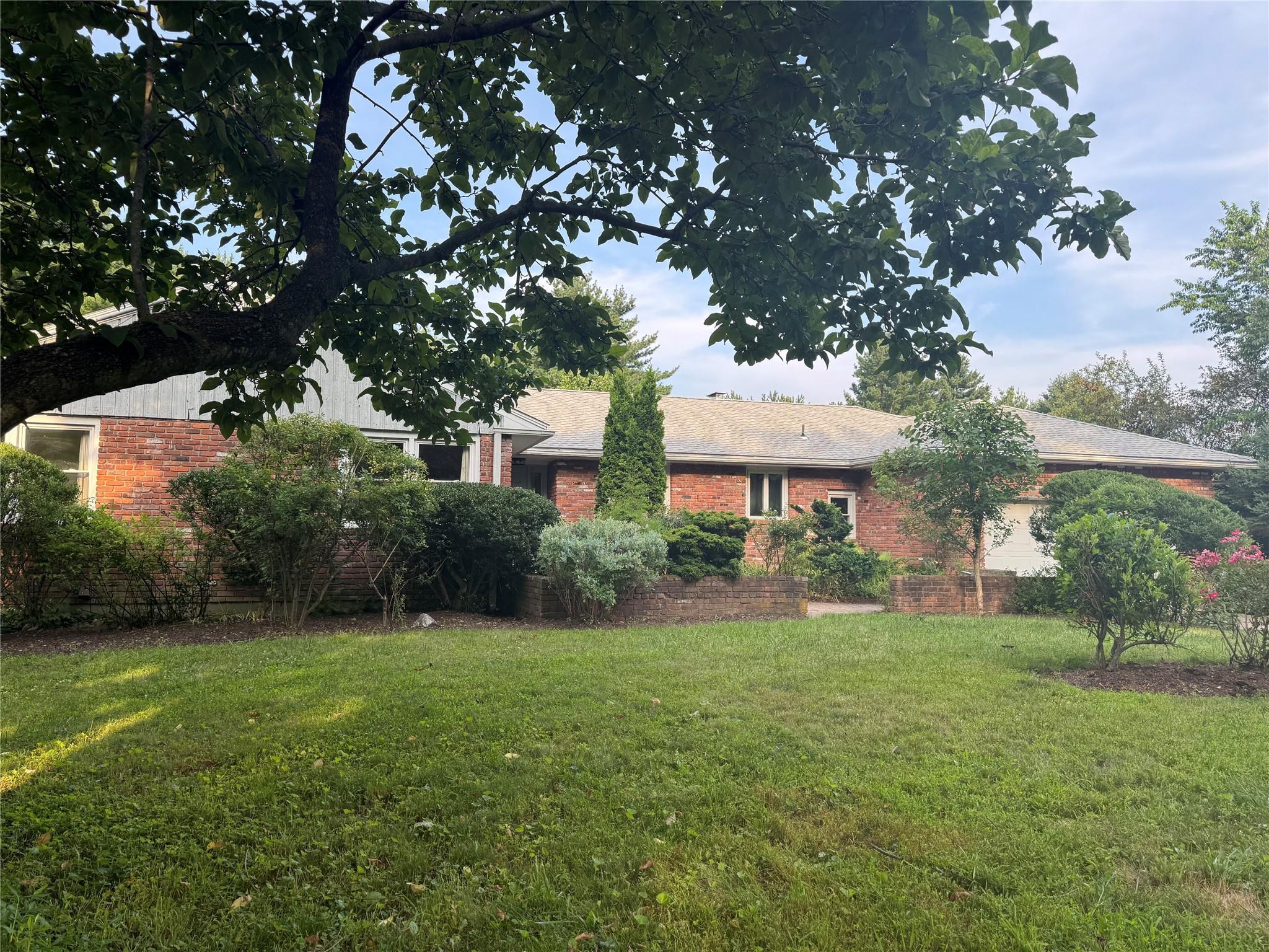 Property Photo: 4 James Way NY 10527