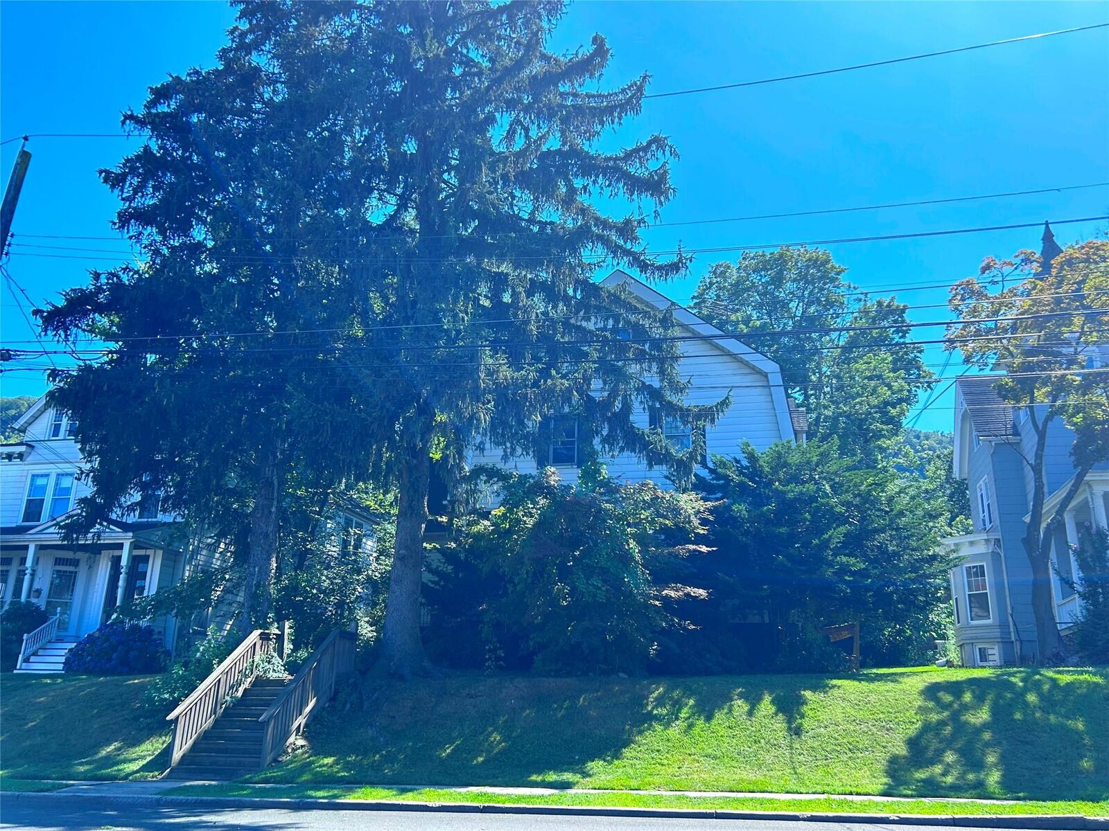 Property Photo:  70 Hudson Avenue  NY 10927 