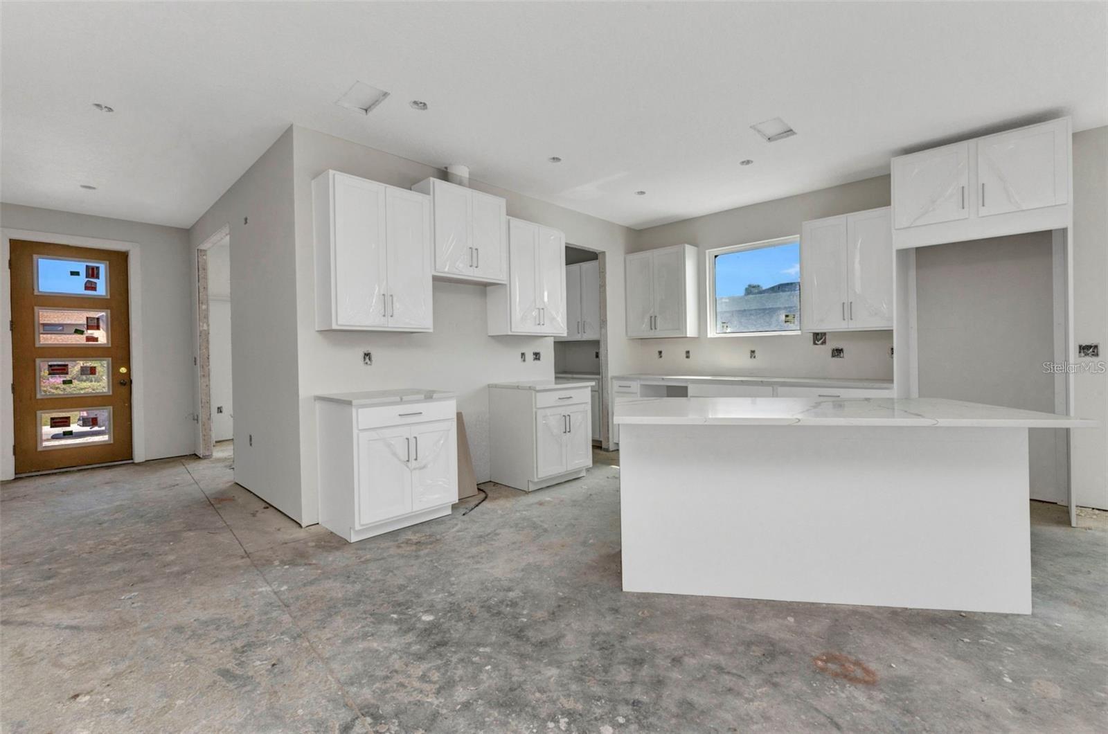Property Photo: 14150 Ostrom Avenue FL 33981