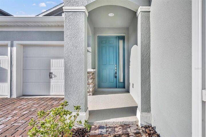 Property Photo:  19268 Allium Place  FL 32827 
