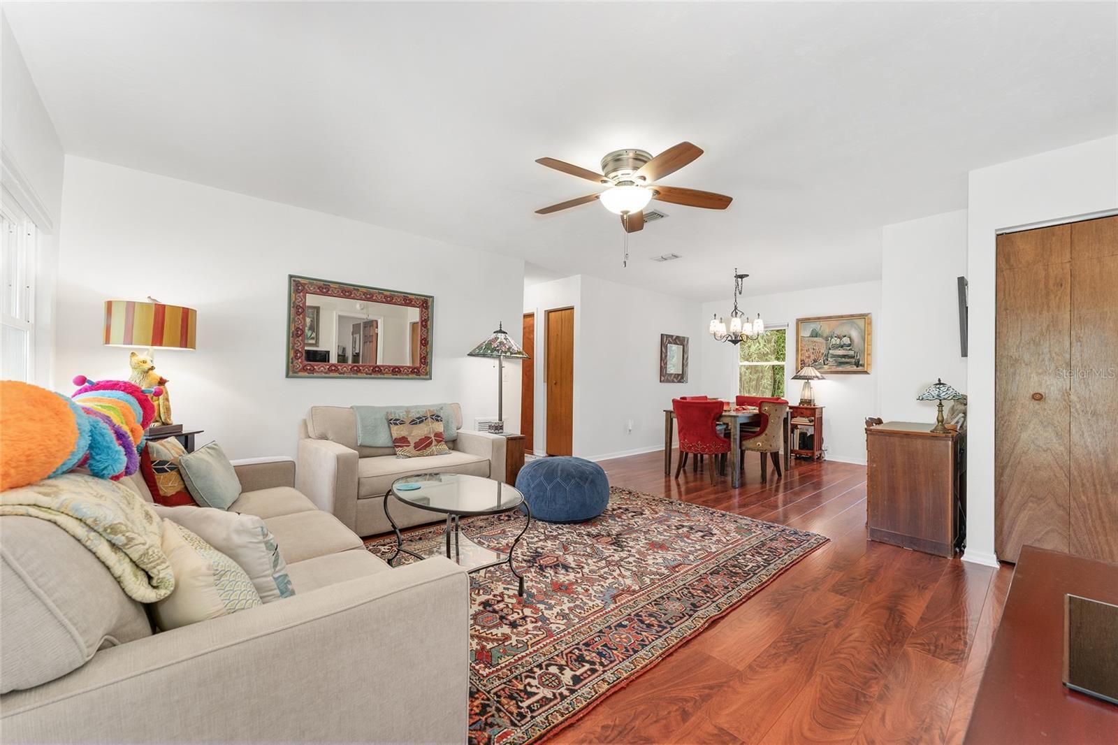 Property Photo: 12121 NW 148th Place FL 32615