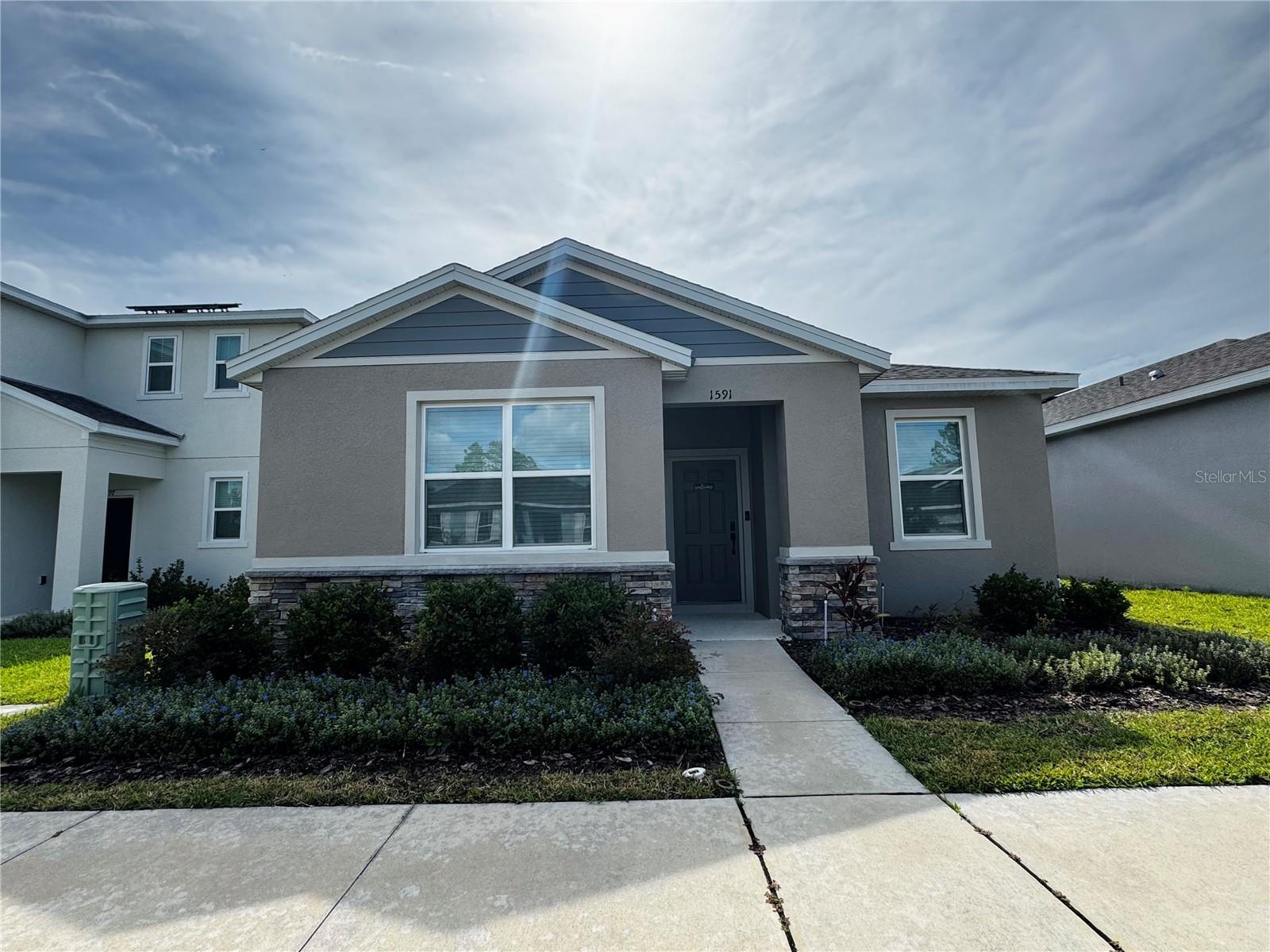 Property Photo: 1591 Pines End Place FL 34771