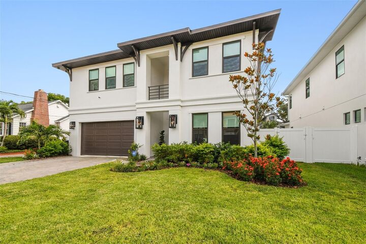 Property Photo:  3113 W Harbor View Avenue  FL 33611 