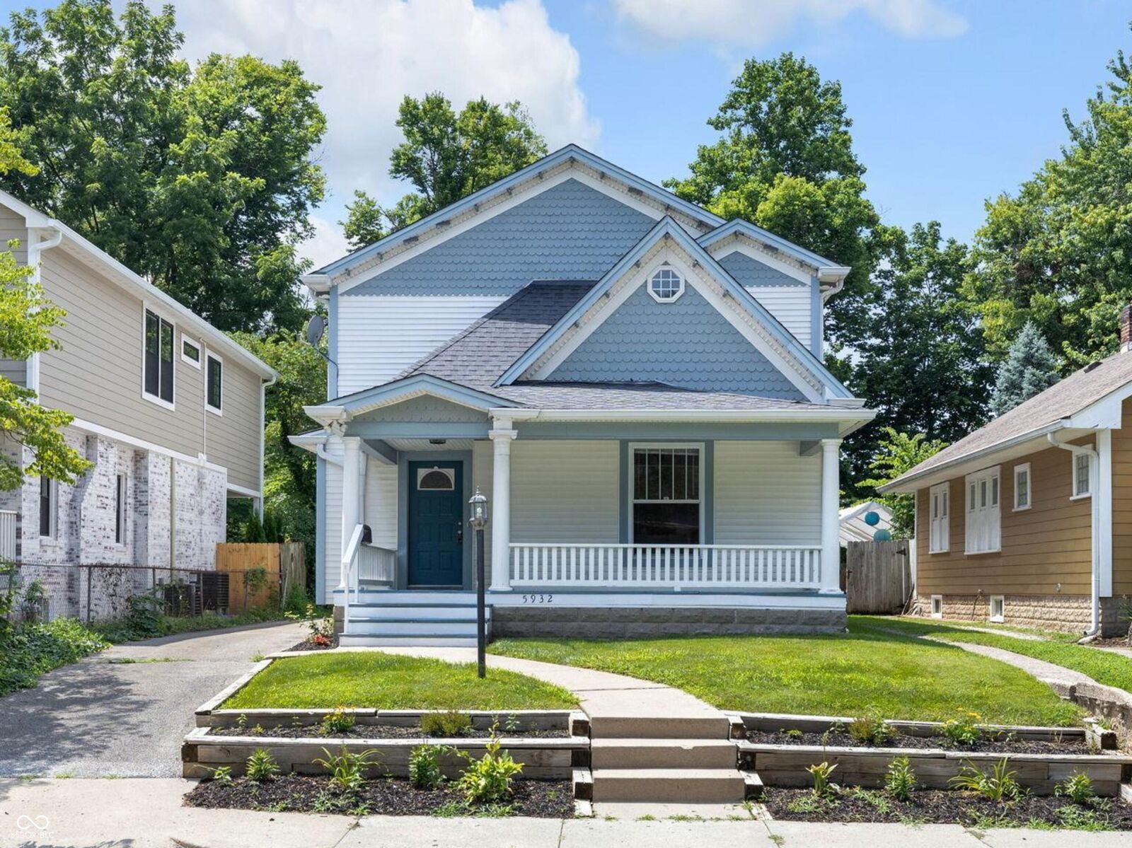 Property Photo: 5932 Broadway Street IN 46220