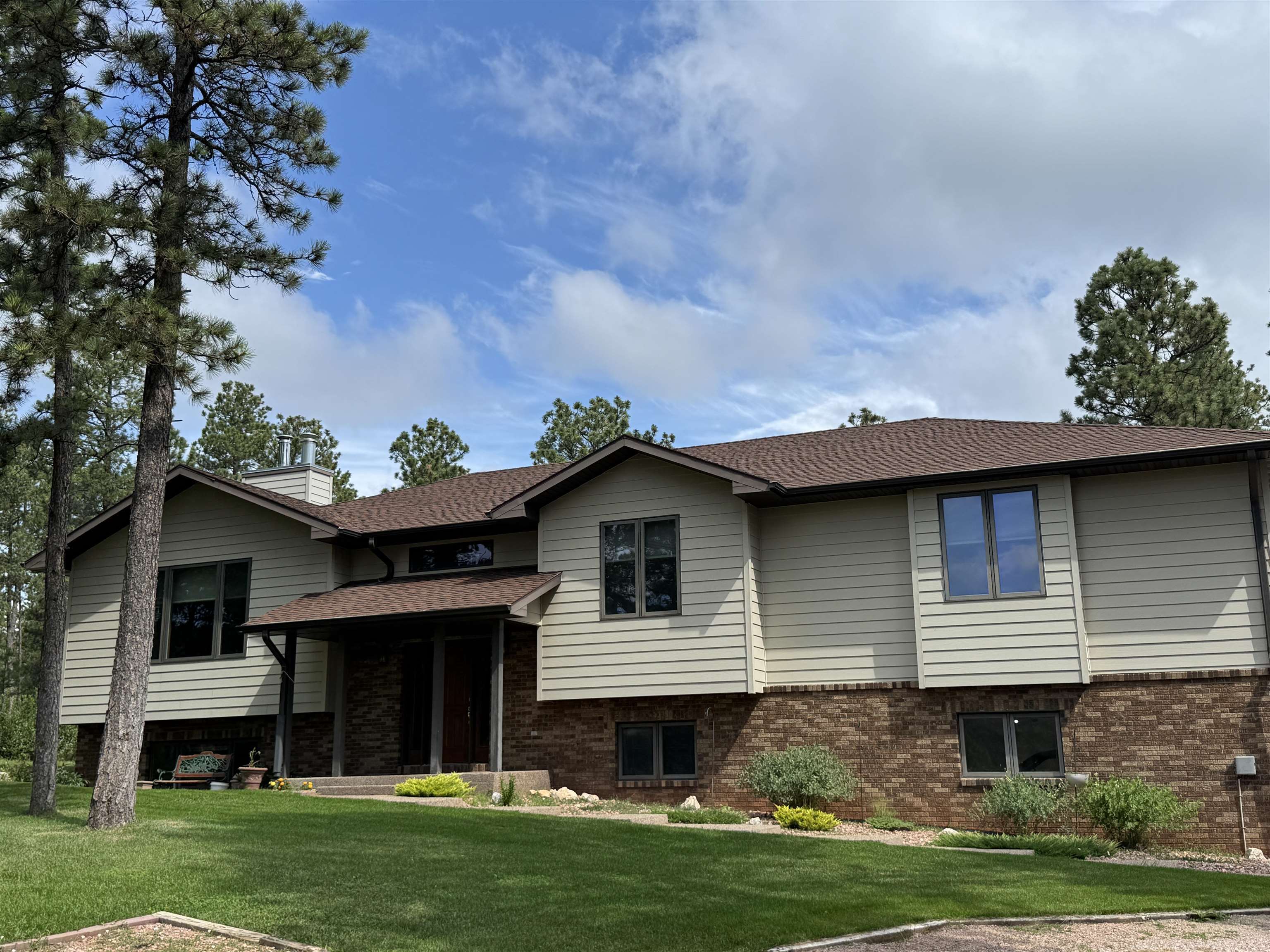 Property Photo: 23856 Pioneer Ridge Rd SD 57702