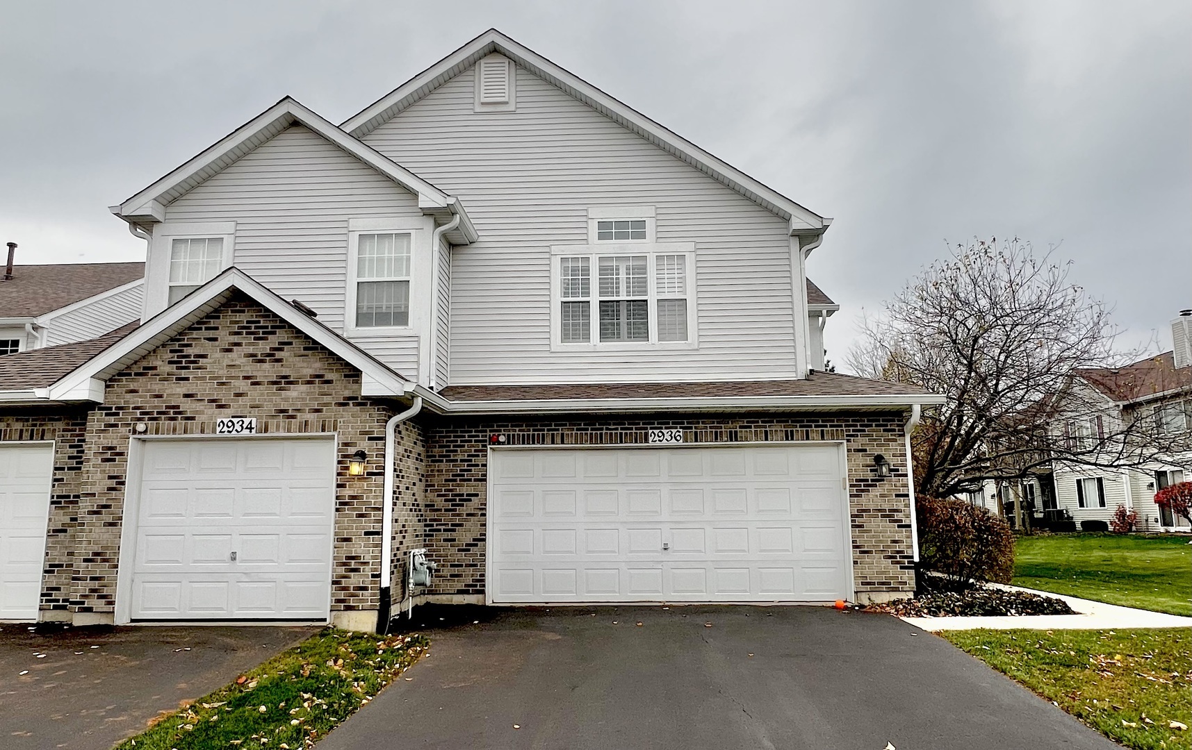 Property Photo: 2936 Kentshire Circle IL 60564