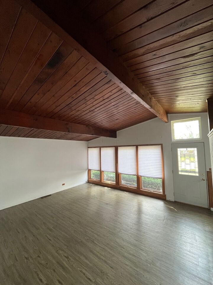 Property Photo:  137 N Highview Avenue  IL 60101 