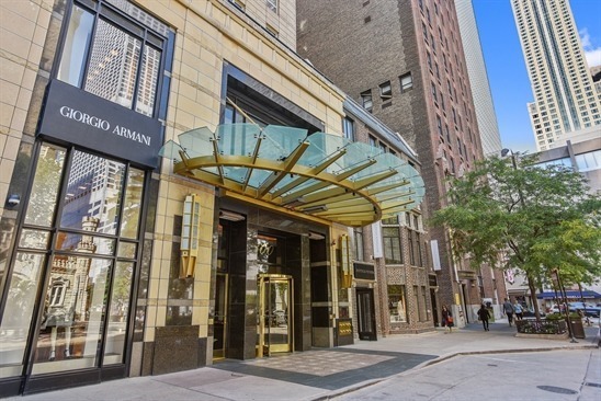 Property Photo: 800 N Michigan Avenue 3301 IL 60611
