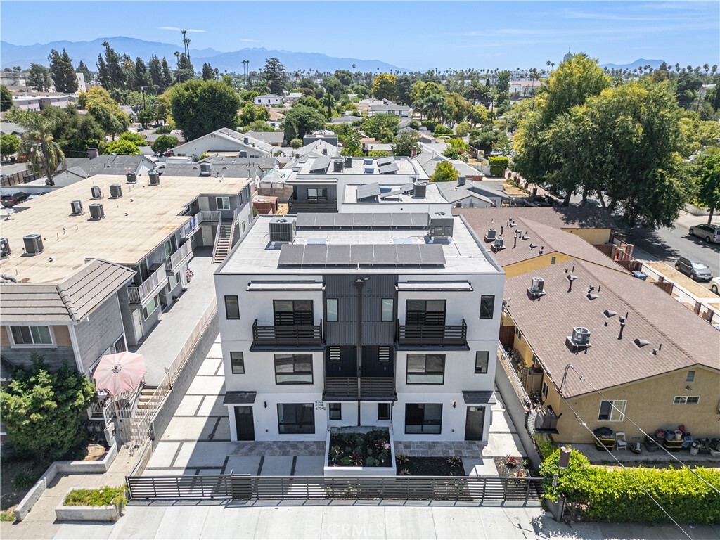 Property Photo: 6700 Kester Avenue CA 91405