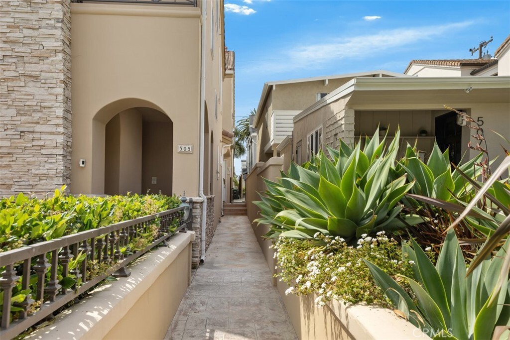 Property Photo: 505 1/2 Marigold Avenue CA 92625