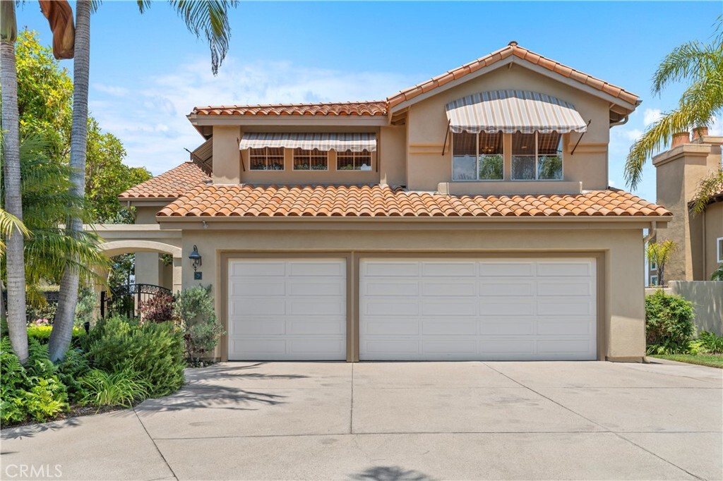 Property Photo:  5 Agia  CA 92677 