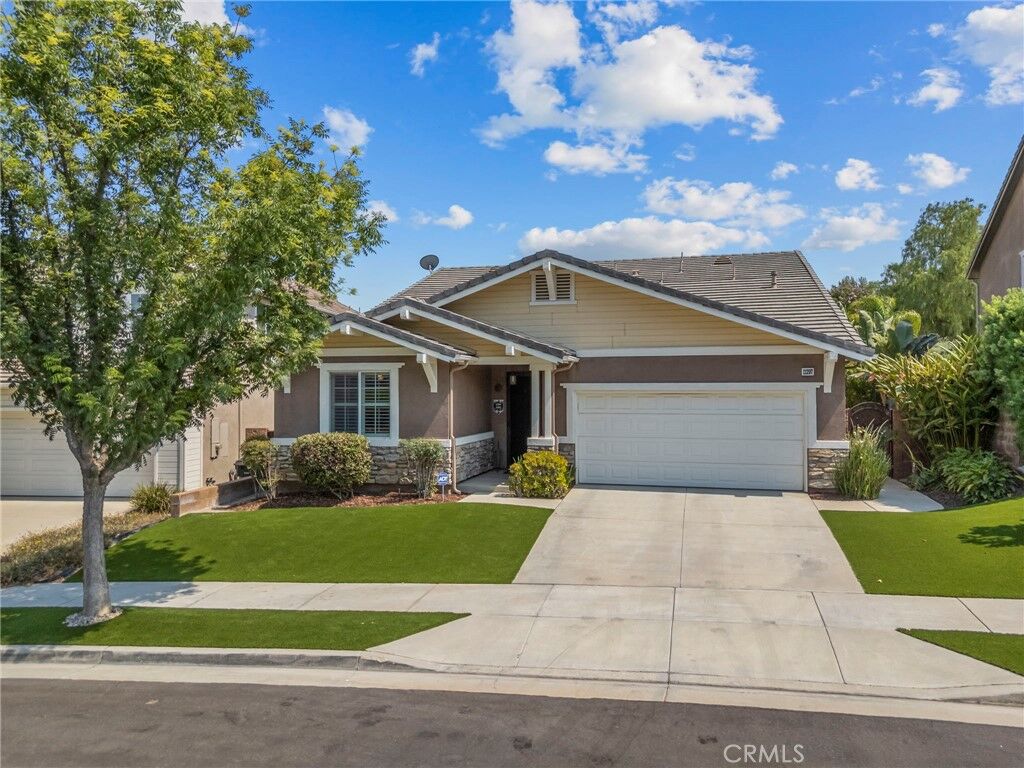 Property Photo:  11297 Figtree Terrace Road  CA 92883 