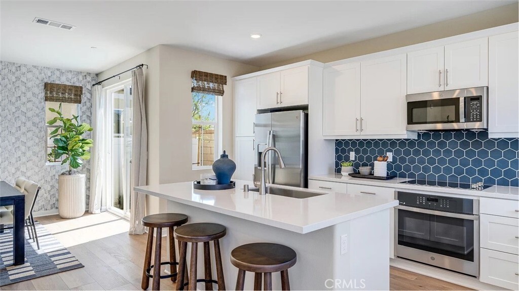 Property Photo:  2601 E Hyde Paseo  CA 91762 