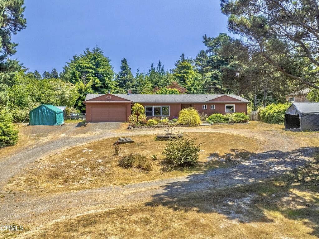 Property Photo: 18841 Lahmon Lane CA 95437