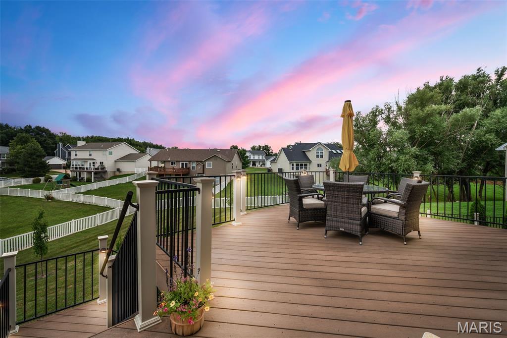 Property Photo: 806 Linville Court MO 63385