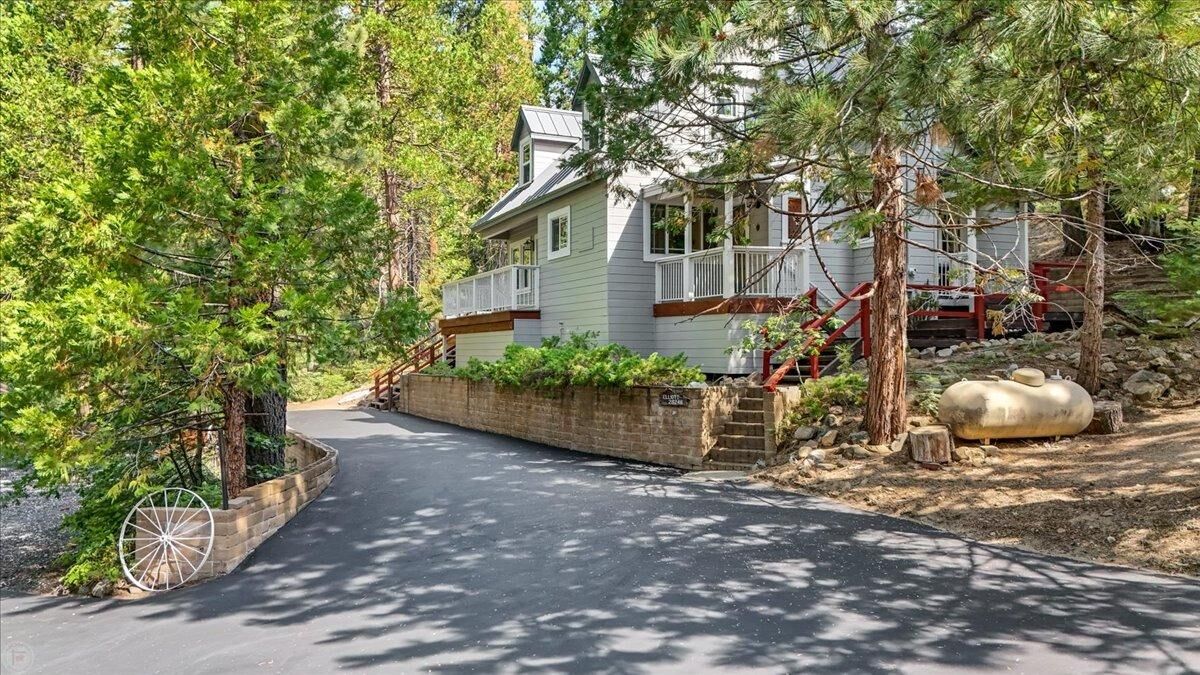 Property Photo:  28248 Georges Drive  CA 95375 