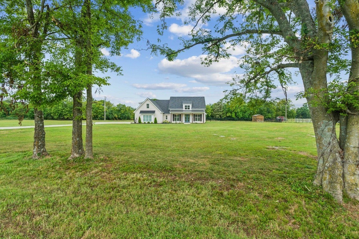 Property Photo: 7980 Hwy 269 TN 37037