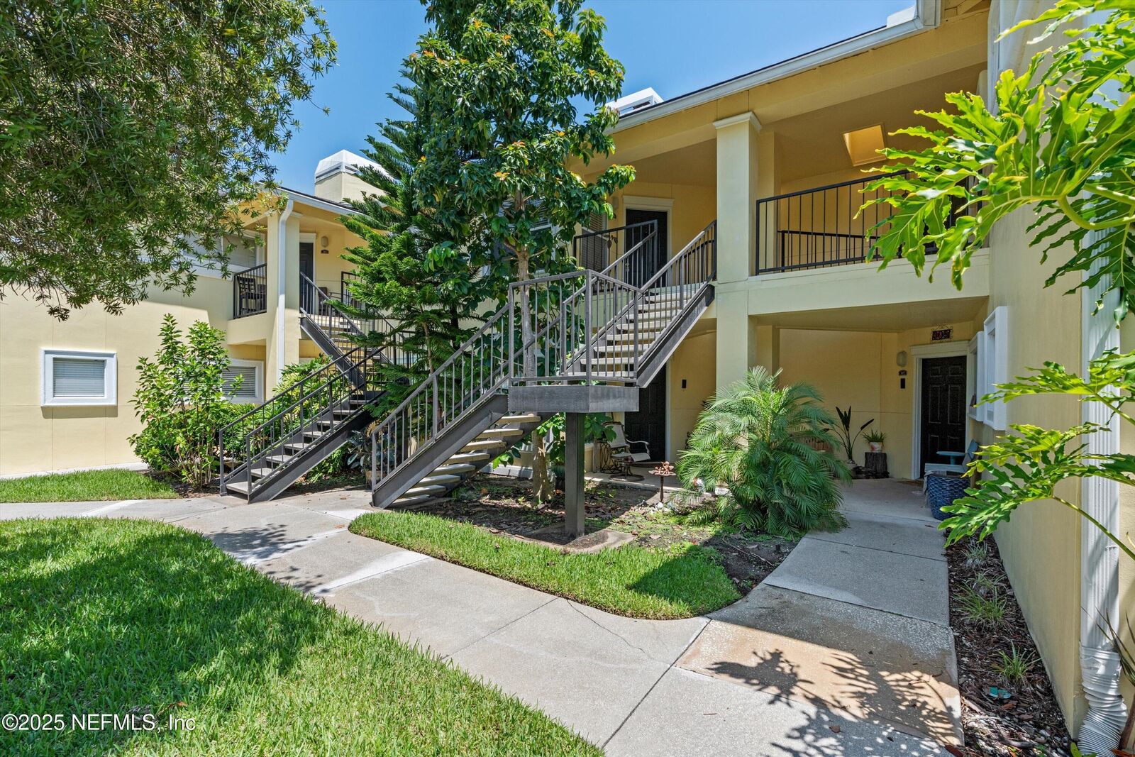 Property Photo:  1800 The Greens Way 304  FL 32250 