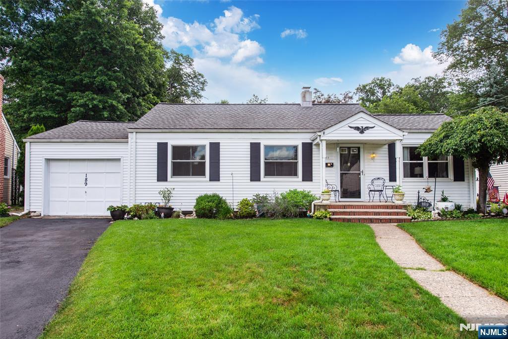 189 Ethel Avenue  Hawthorne NJ 07506 photo