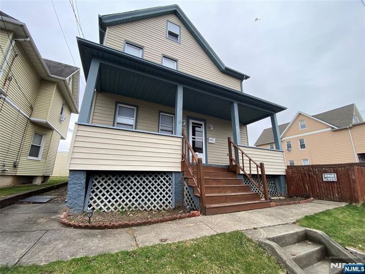 Property Photo:  96 Washington Street  NJ 07644 