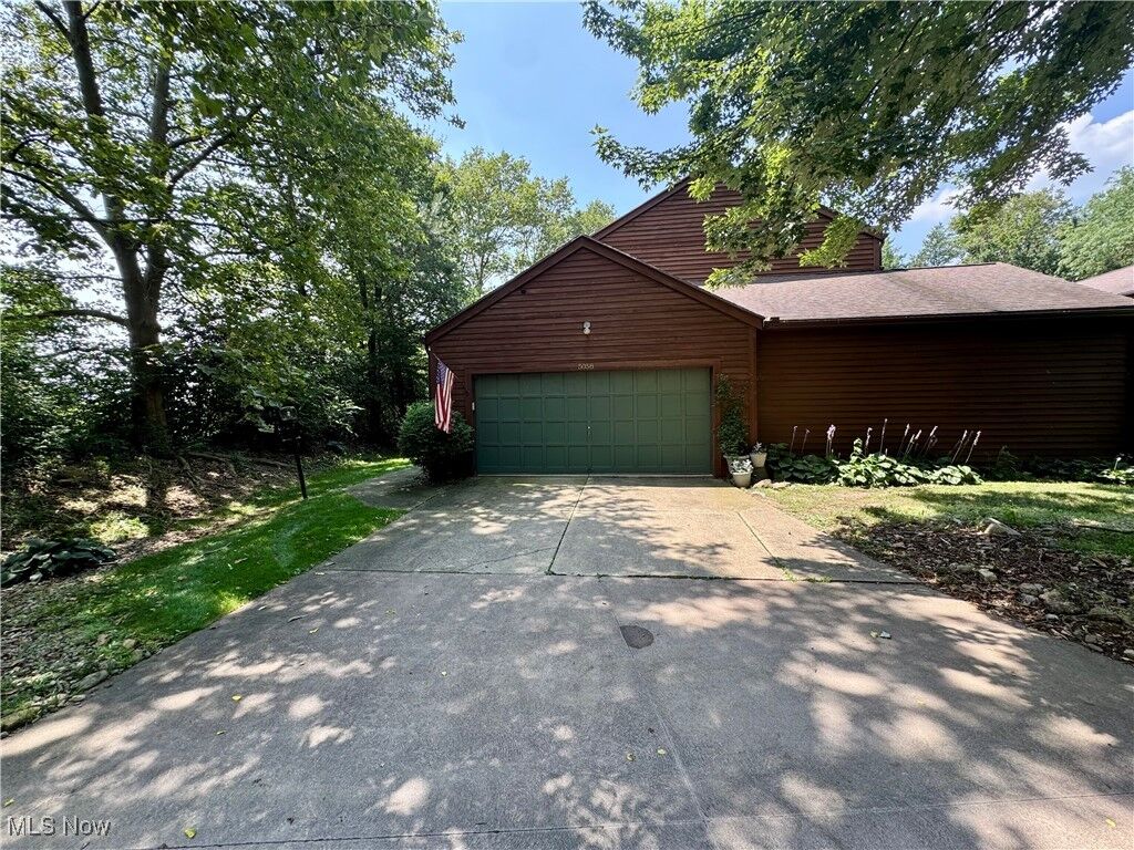 Property Photo: 5058 Monticello Avenue NW OH 44708