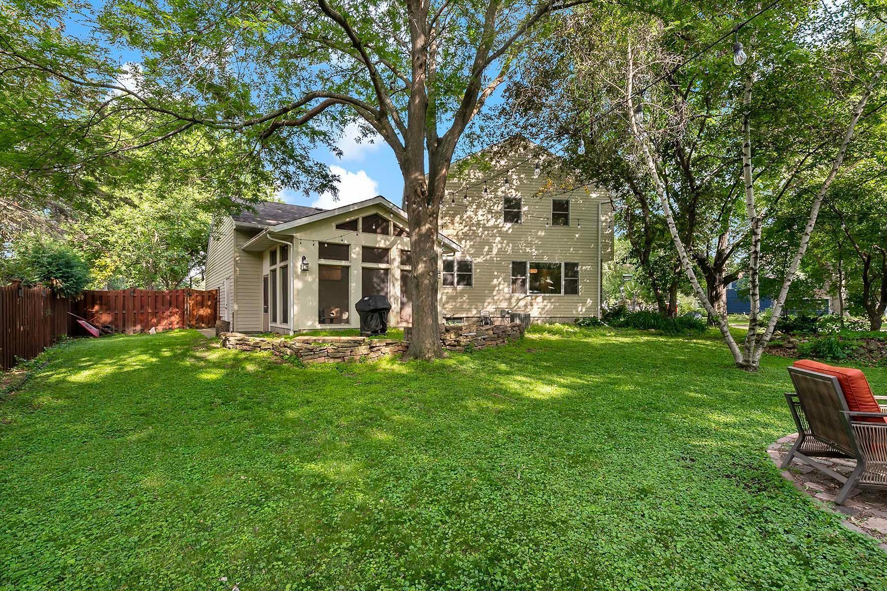 Property Photo: 1061 William Court MN 55120