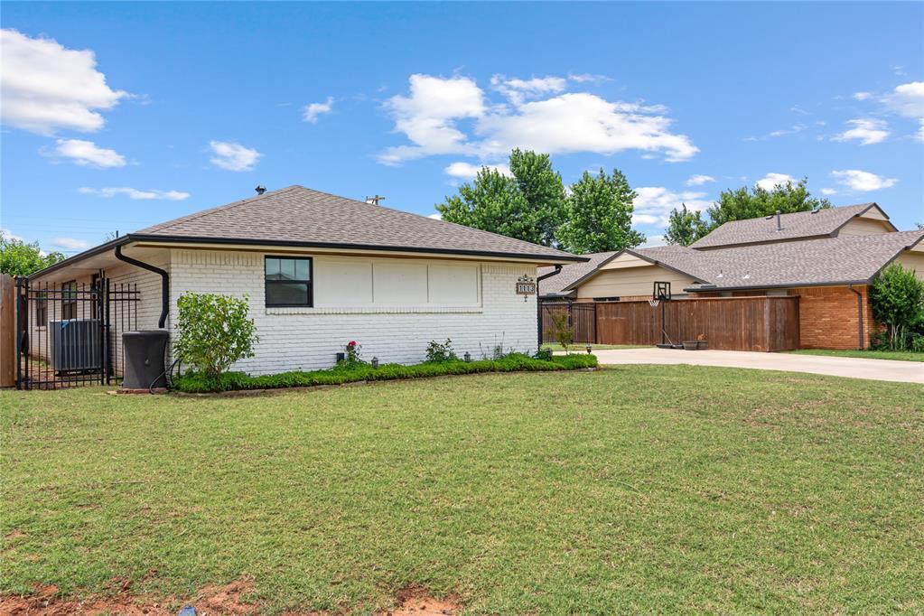 Property Photo: 1113 Winnipeg Drive OK 73099