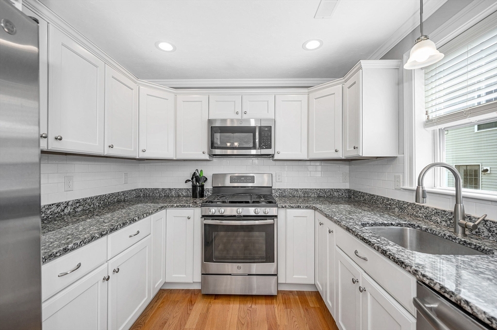 Property Photo: 1400 Gorham St 44 MA 01852