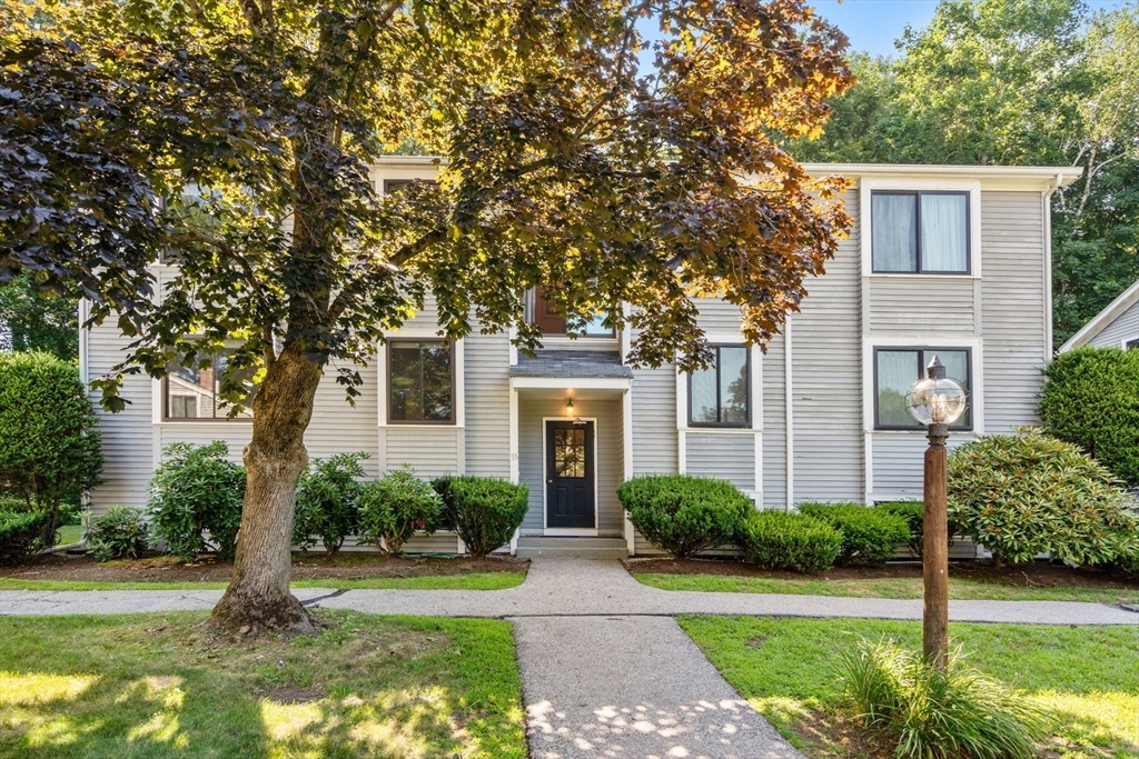 55 Staffordshire Lane C  Concord MA 01742 photo